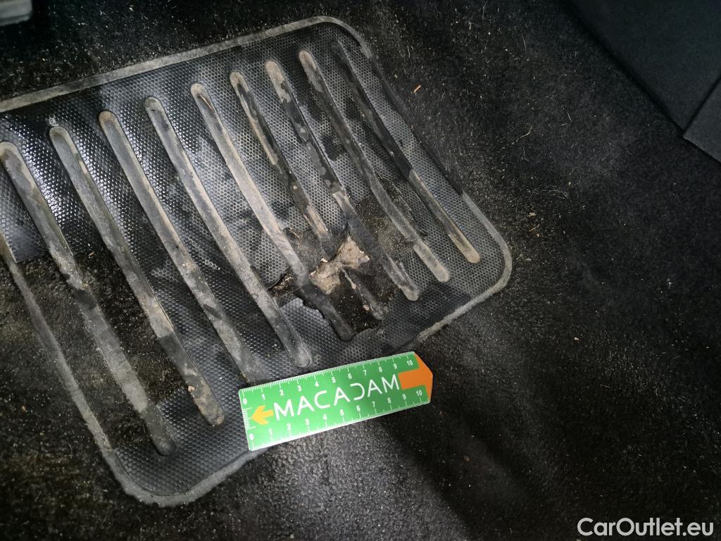  Peugeot  208  Affaire Premium Pack 1.5 HDi 100CV BVM5 E6dT #31