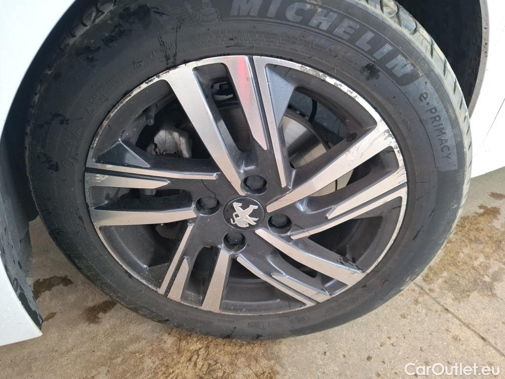  Peugeot  208  Allure Pack 1.2 PureTech 100CV BVA8 E6d #17