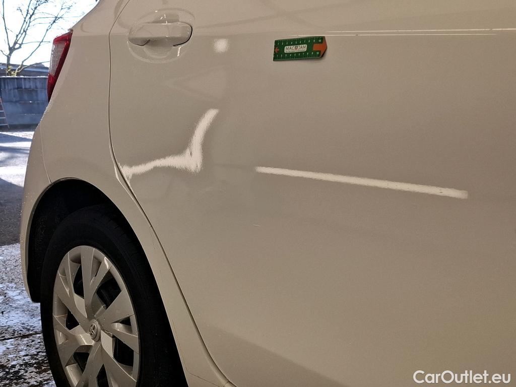  Toyota  Yaris TOYOTA  Hybride 5p Berline 1.5 VVT-I HYBRID France Business #2