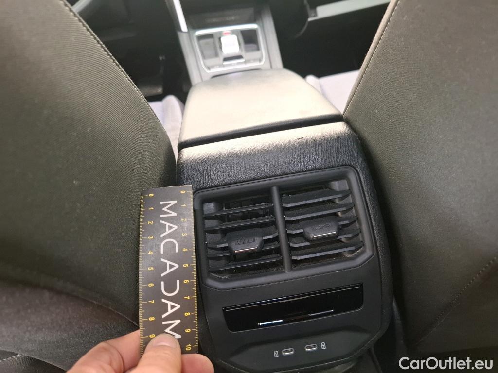  Seat  Leon SEAT  Sportstourer / 2020 / 5P / Break 1.0 eTSI 110 DSG S&S Style Business #44