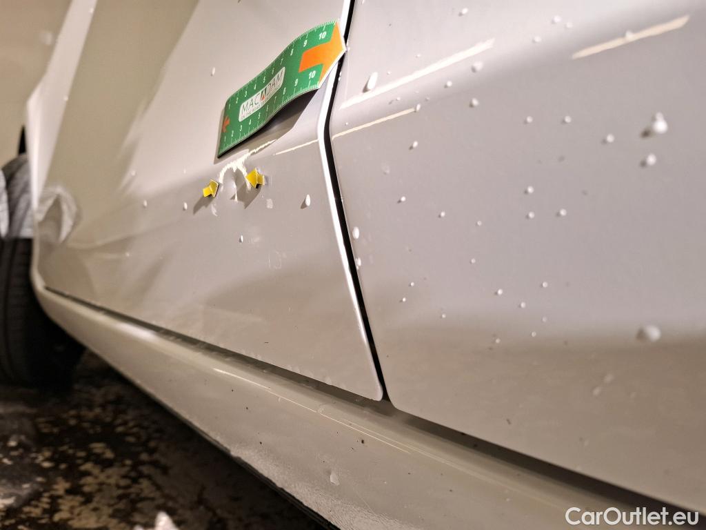  Toyota  Yaris TOYOTA  Hybride 5p Berline 1.5 VVT-I HYBRID France Business #5