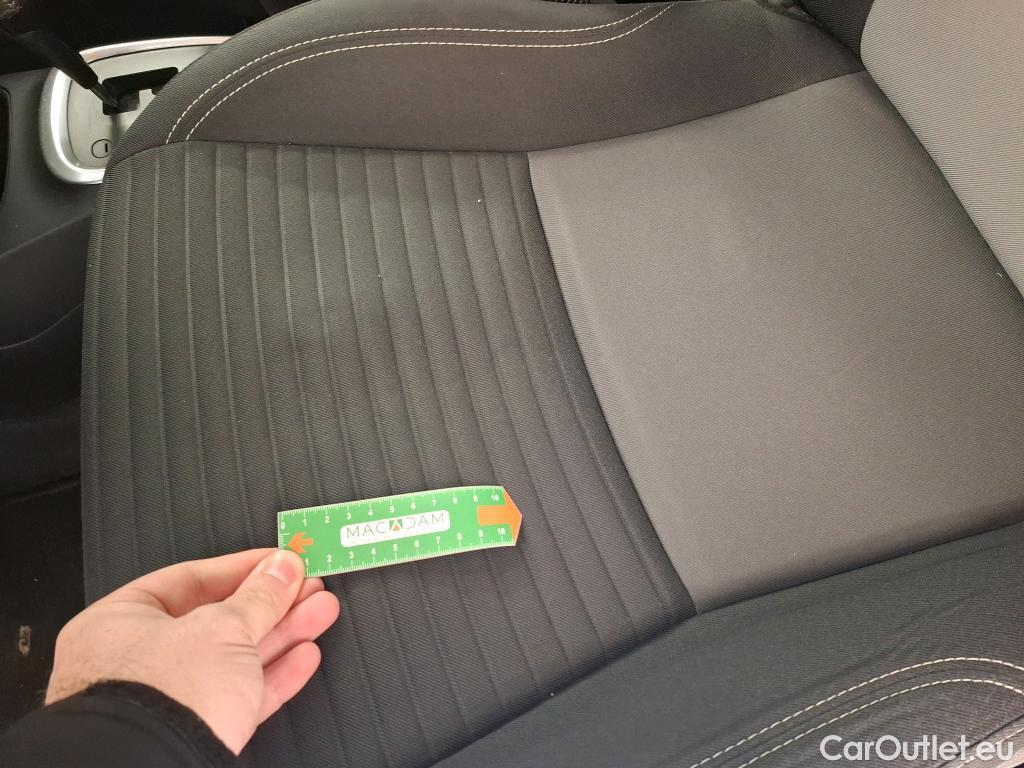  Toyota  Yaris TOYOTA  Hybride 5p Berline 1.5 VVT-I HYBRID France Business #10