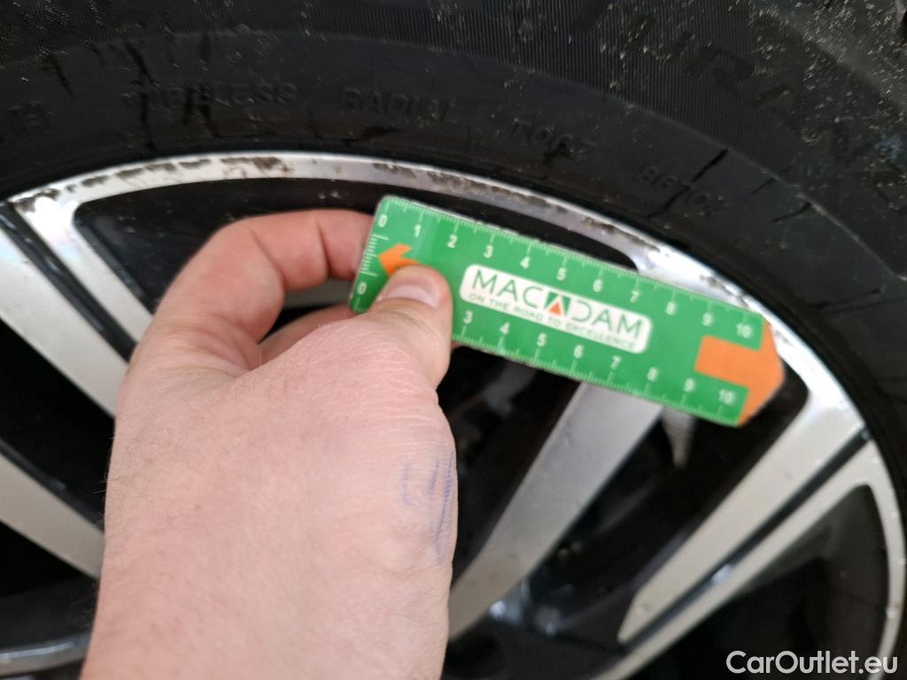  Peugeot  208  Allure Pack 1.2 PureTech 100CV BVA8 E6d #25