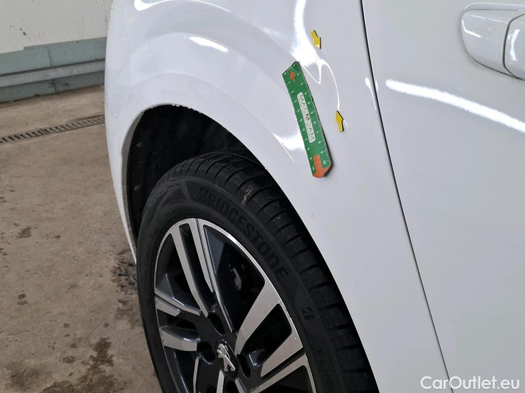  Peugeot  208  Allure Pack 1.2 PureTech 100CV BVA8 E6d #4