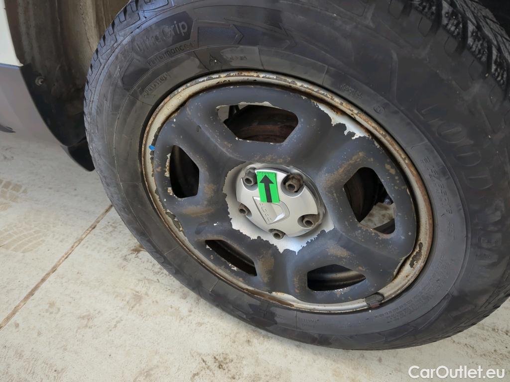  Dacia  Duster 1.5 Blue dCi 115CP Comfort 4WD #21