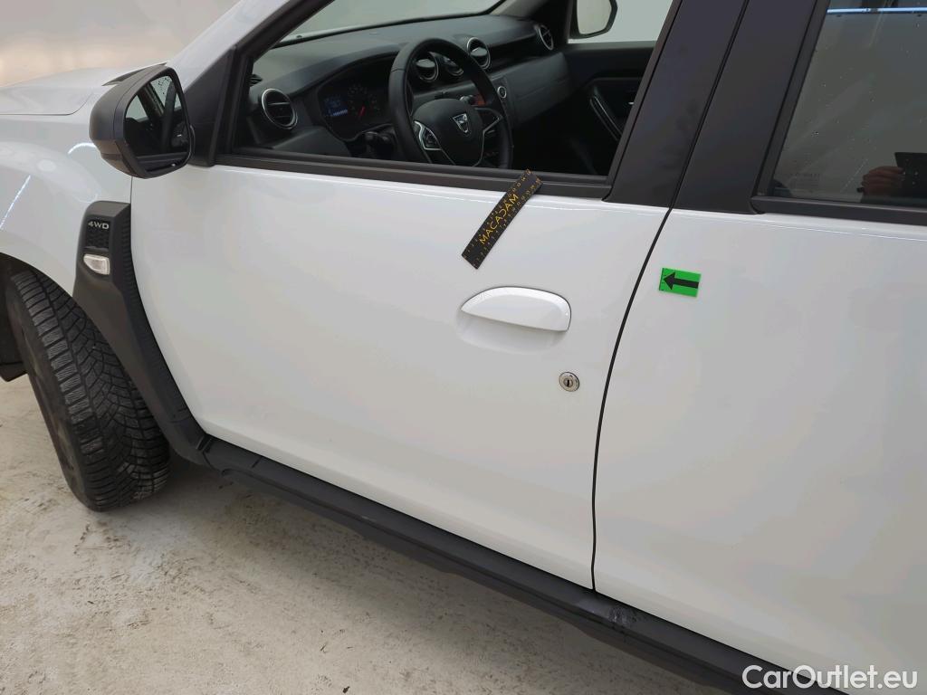  Dacia  Duster 1.5 Blue dCi 115CP Comfort 4WD #9