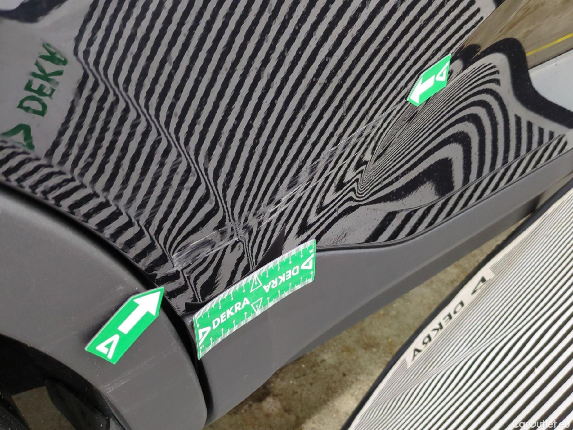  Volvo  XC 40 XC40 Momentum 2WD 1.5 130CV BVA8 E6d #24