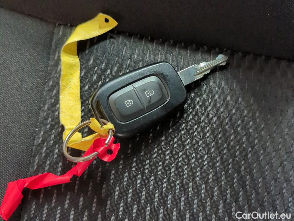  Dacia  Duster 1.5 Blue dCi 115CP Comfort 4WD #3