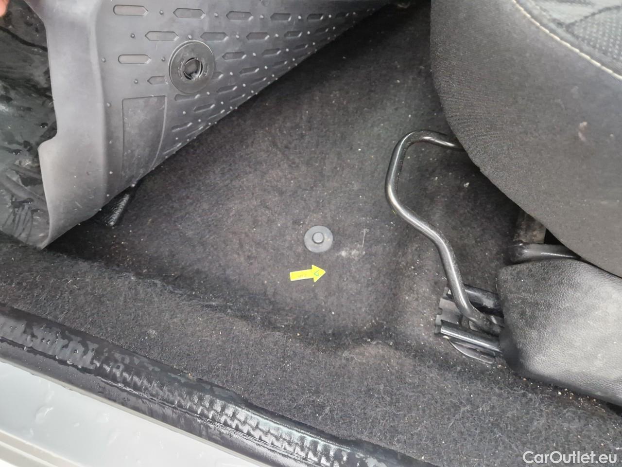  Dacia  Logan 1.0 TCe 90CP Comfort MT6 #35