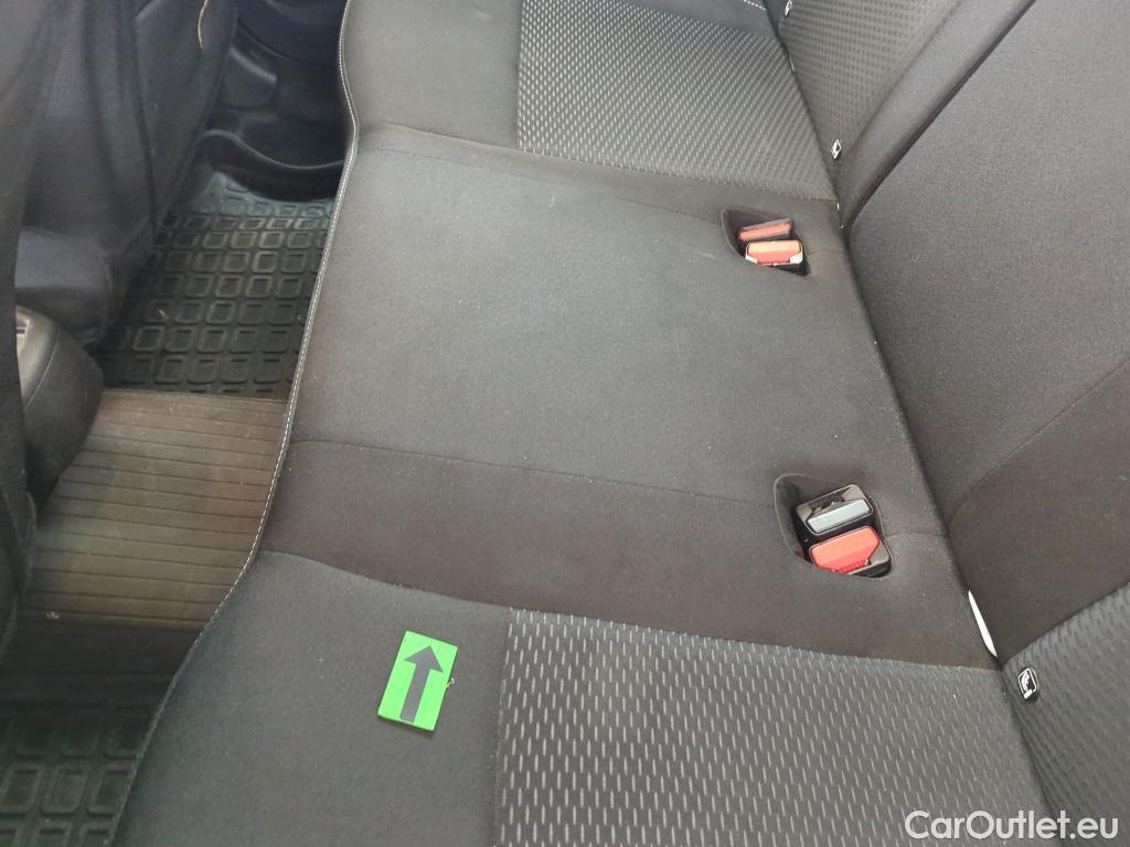  Dacia  Duster 1.5 Blue dCi 115CP Comfort 4WD #38