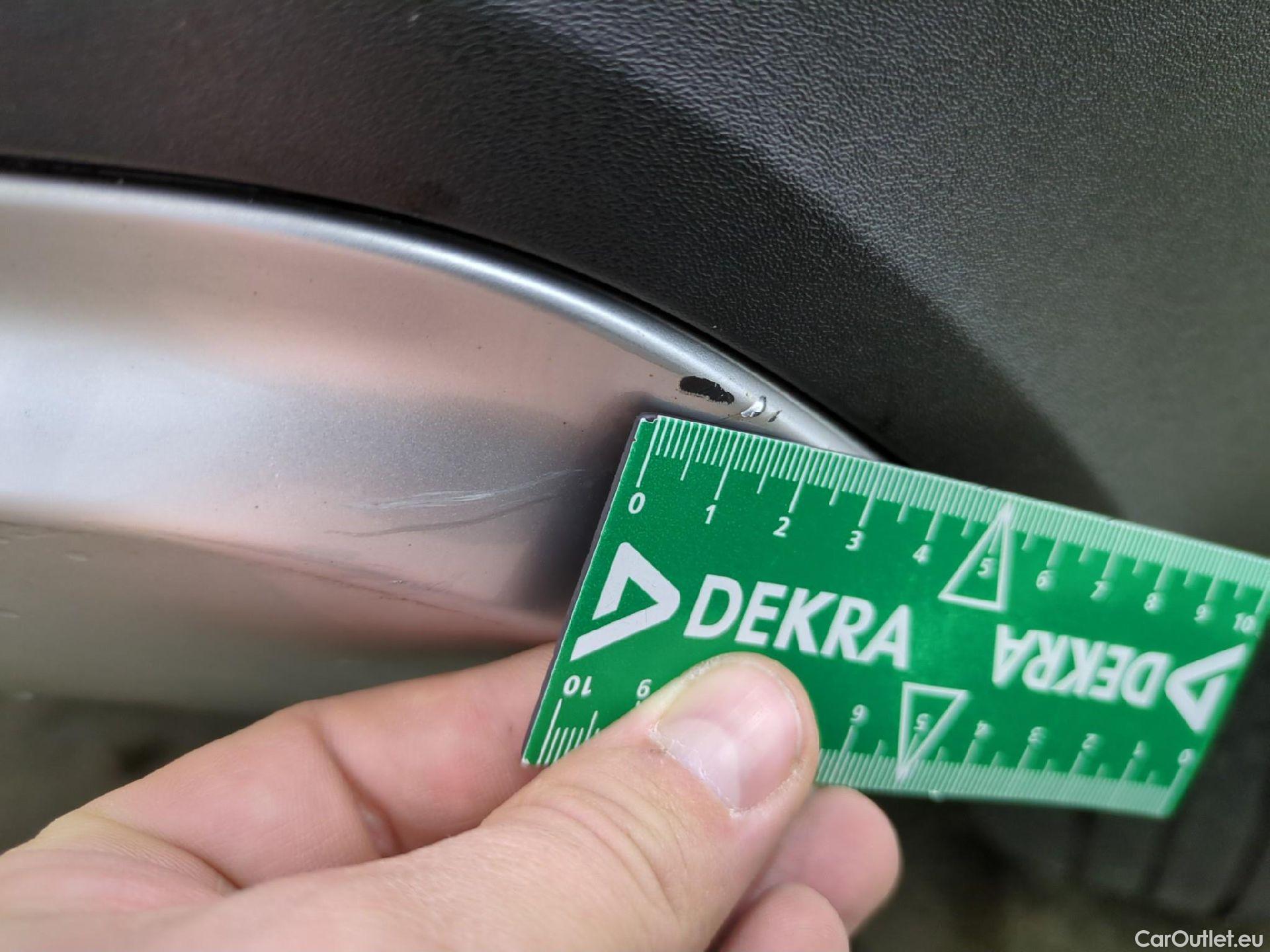  Volvo  XC 40 XC40 Momentum 2WD 1.5 130CV BVA8 E6d #60