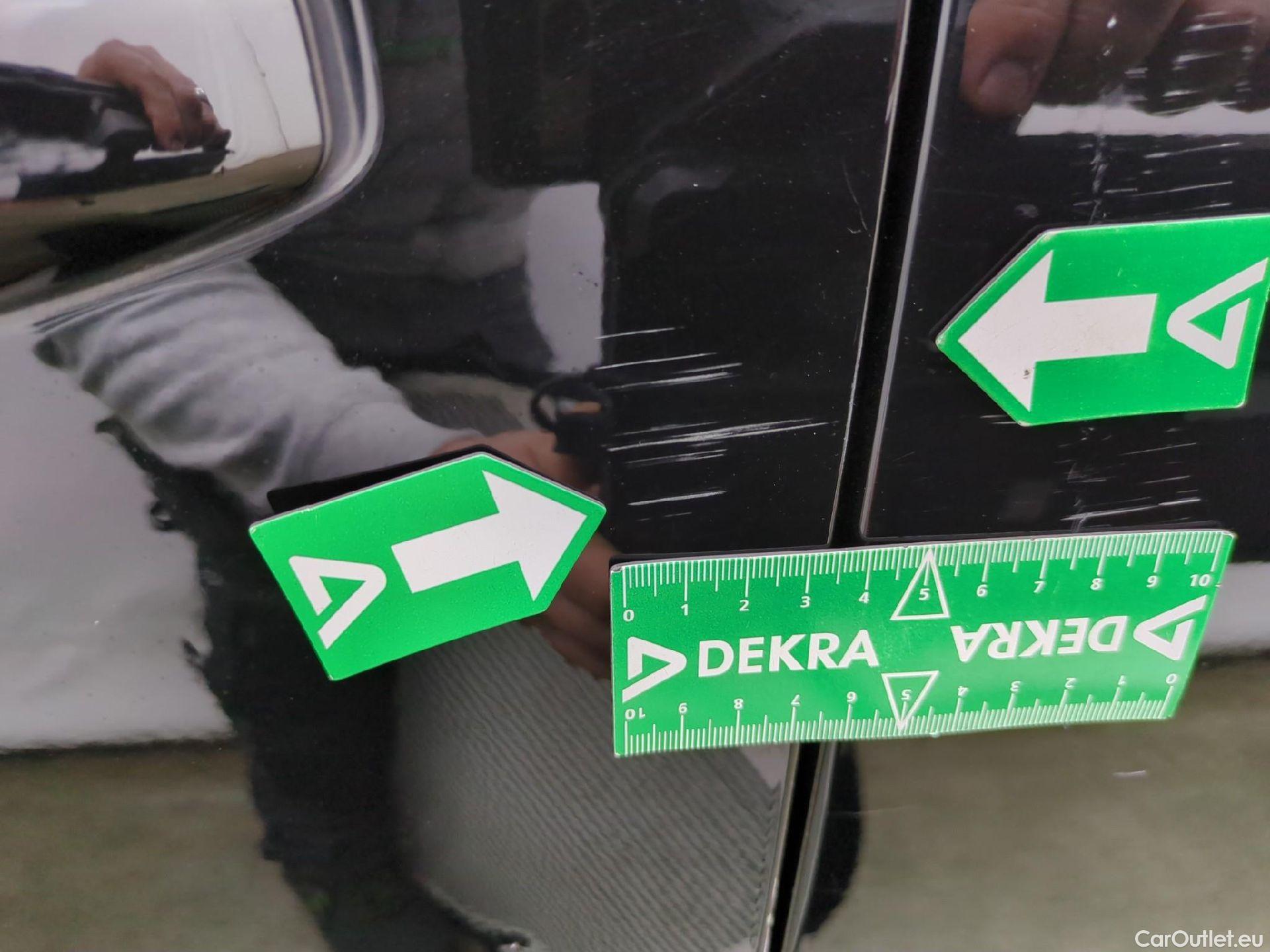  Volvo  XC 40 XC40 Momentum 2WD 1.5 130CV BVA8 E6d #44