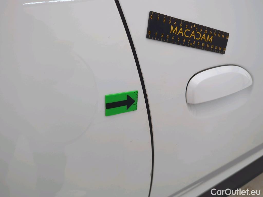  Dacia  Duster 1.5 Blue dCi 115CP Comfort 4WD #60