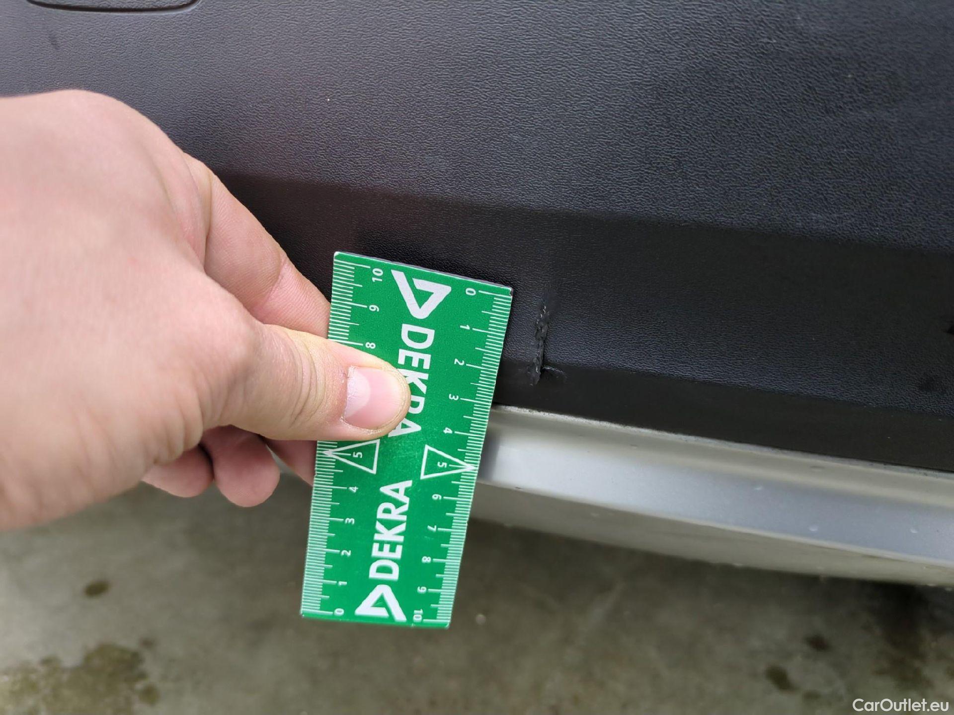  Volvo  XC 40 XC40 Momentum 2WD 1.5 130CV BVA8 E6d #52