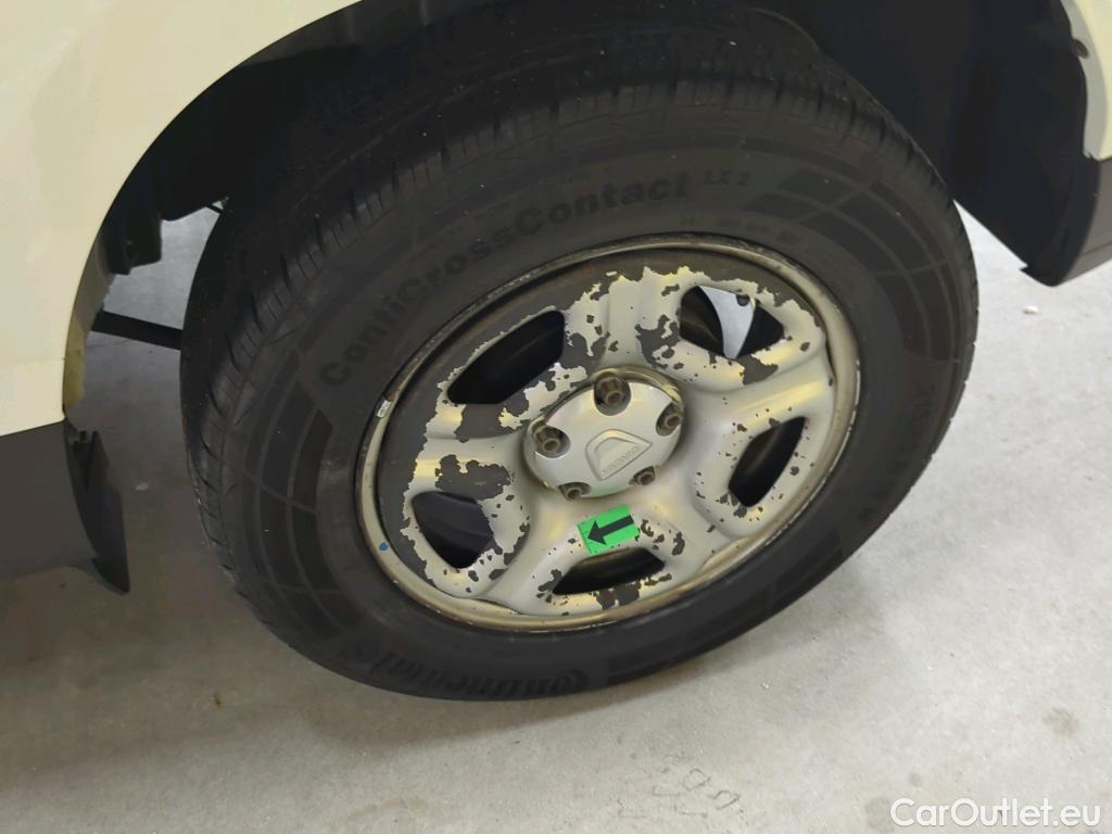  Dacia  Duster 1.5 Blue dCi 115CP Comfort 4WD #22