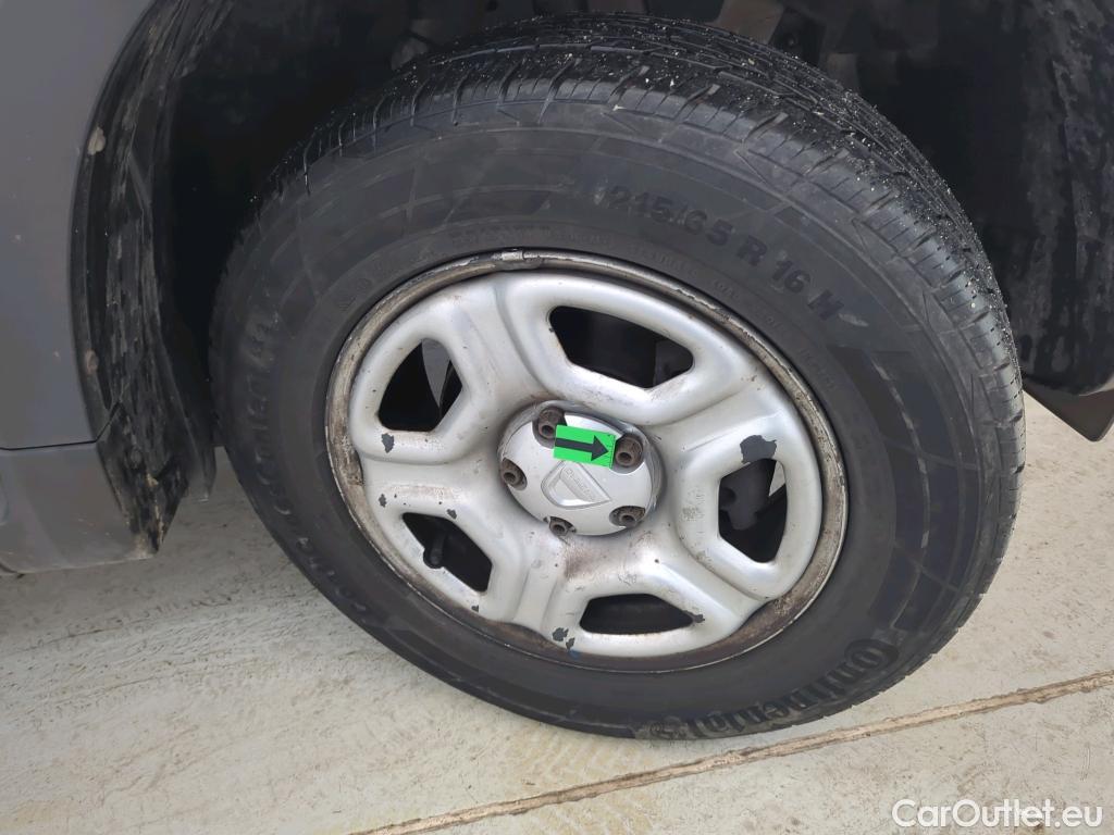  Dacia  Duster 1.5 Blue dCi 115CP Comfort 4WD #29