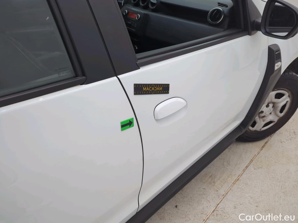  Dacia  Duster 1.5 Blue dCi 115CP Comfort 4WD #59