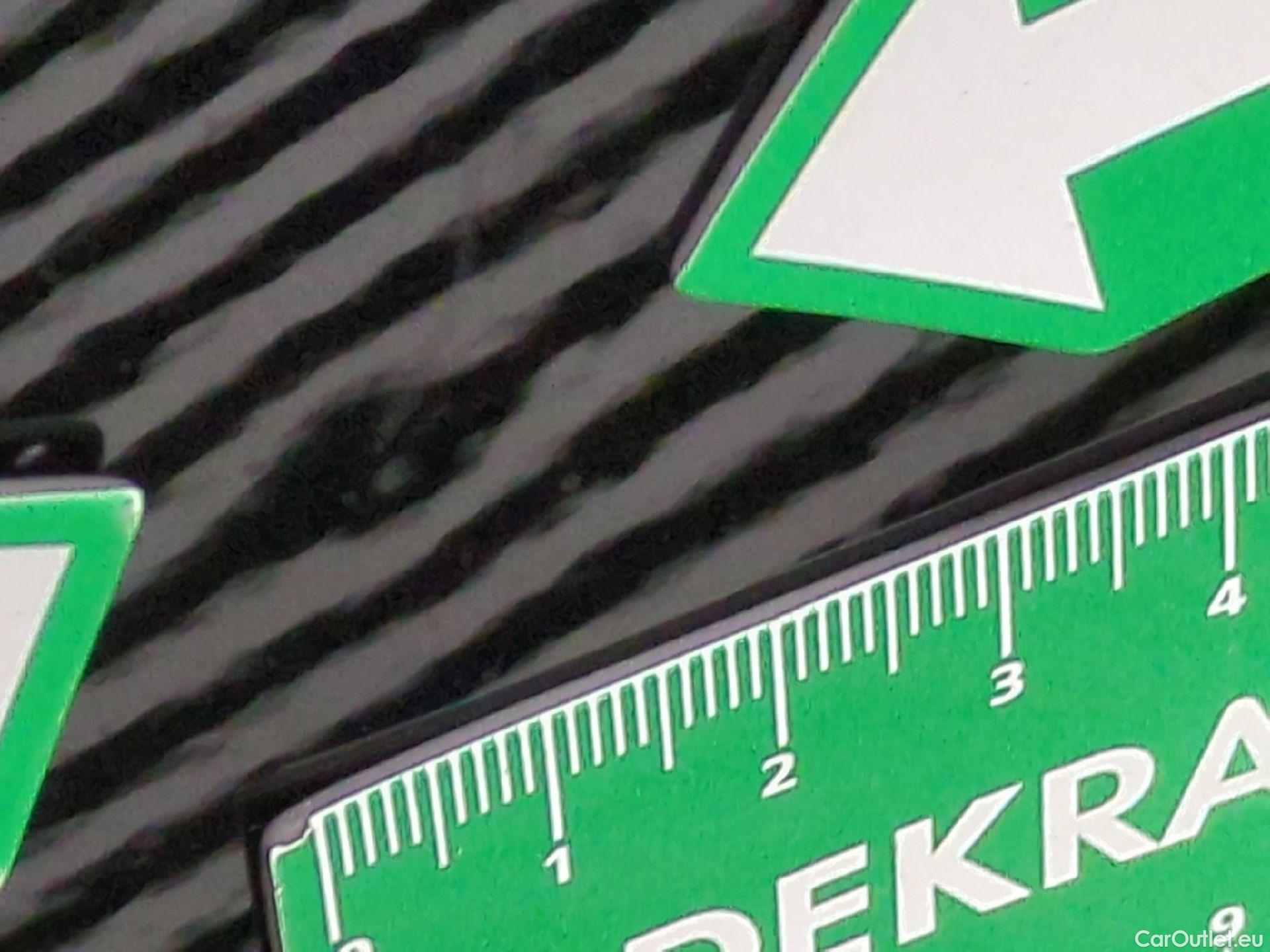  Volvo  XC 40 XC40 Momentum 2WD 1.5 130CV BVA8 E6d #45