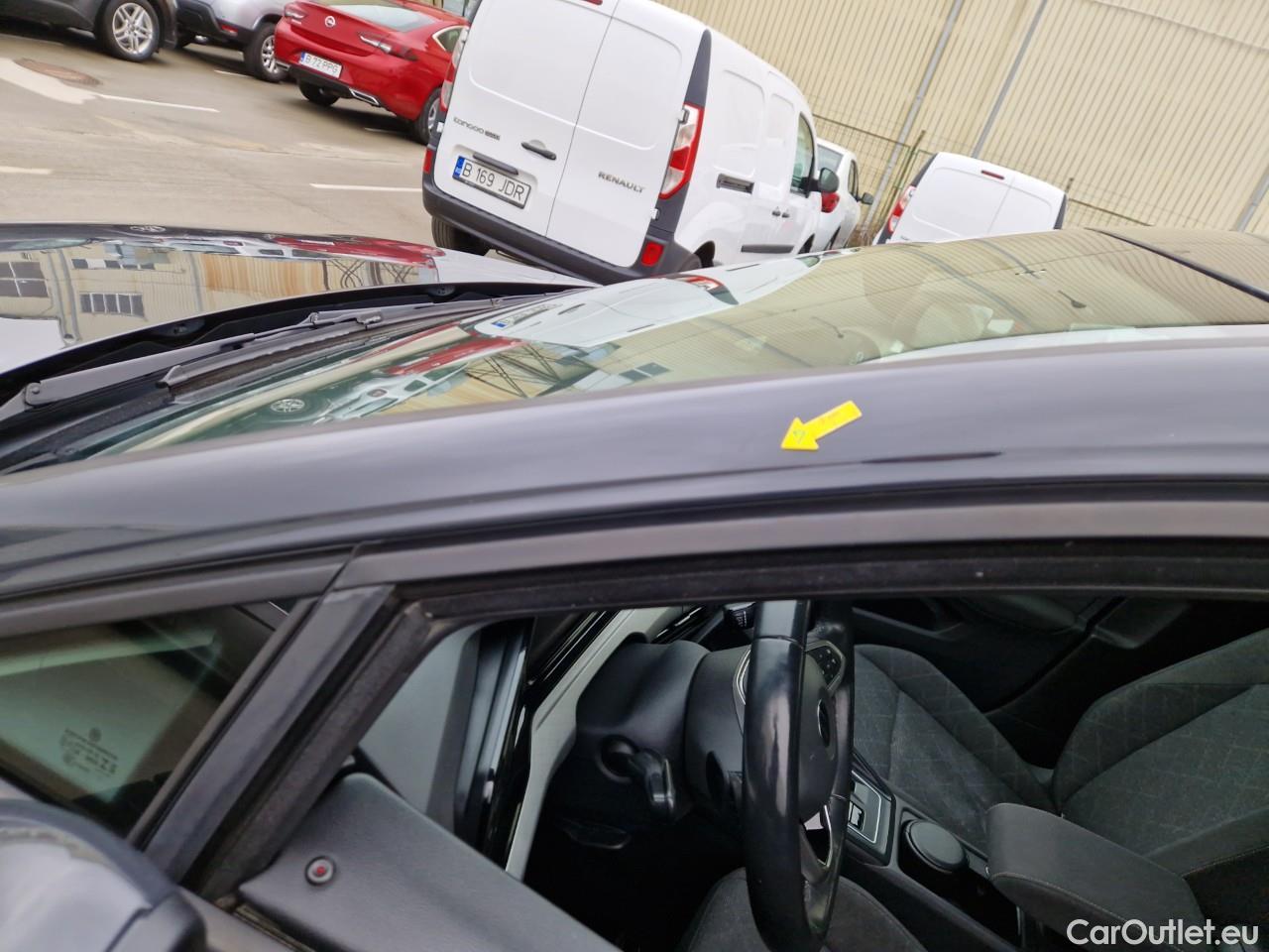  Volkswagen  Golf  2.0 TDI 116HP DSG Life Variant #4