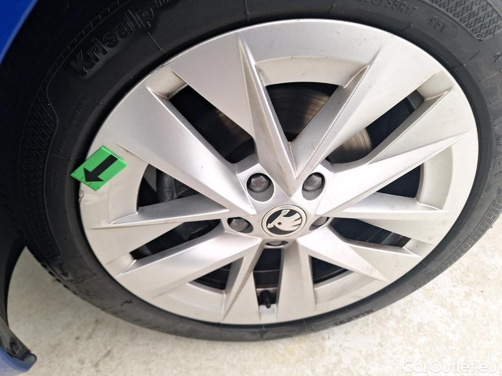  Skoda  Octavia 1.5 TSI 150CP Style #25