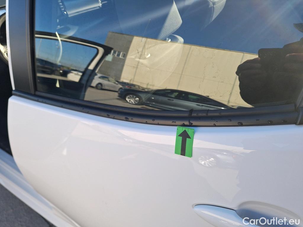  Toyota  Yaris 1.5 Hybrid Eco HYB Auto #15