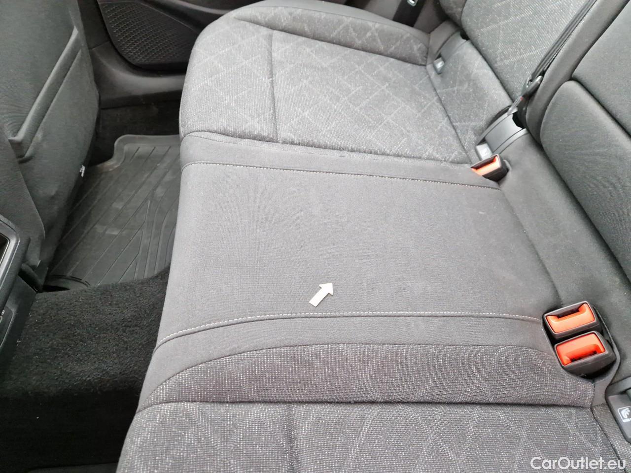  Volkswagen  Golf  2.0 TDI 116HP DSG Life Variant #33