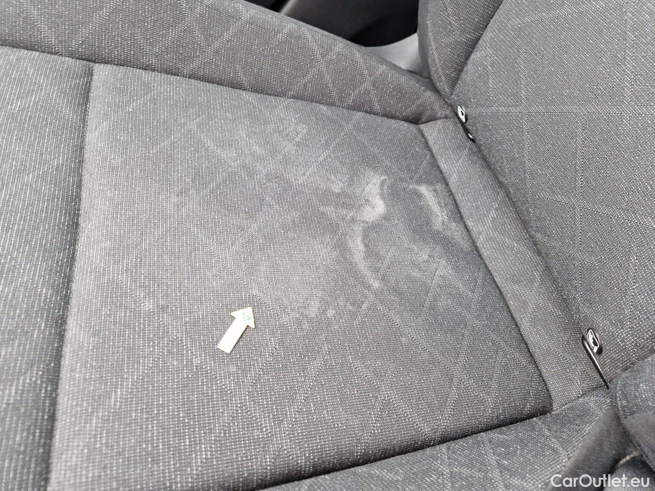  Volkswagen  Golf  2.0 TDI 116HP DSG Life Variant #31