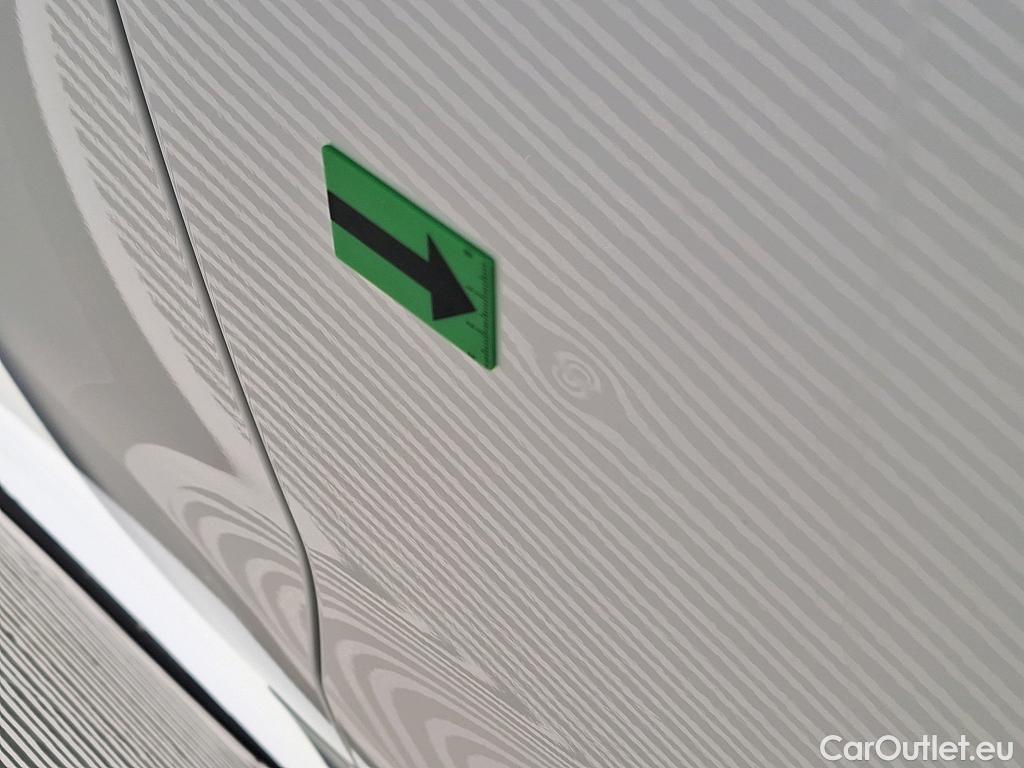  Toyota  Yaris 1.5 Hybrid Eco HYB Auto #4