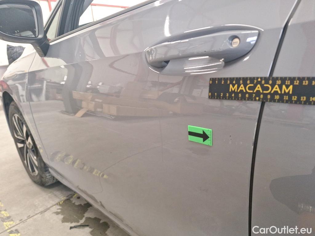  Volkswagen  Golf  1.0 TSI United DSG #1