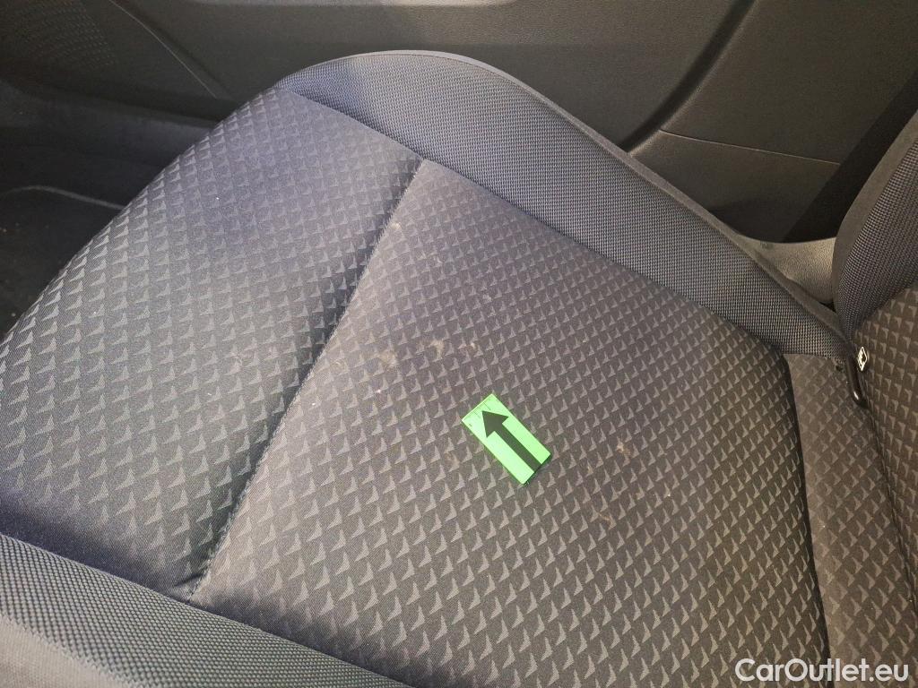  Volkswagen  Golf  1.0 TSI United DSG #10