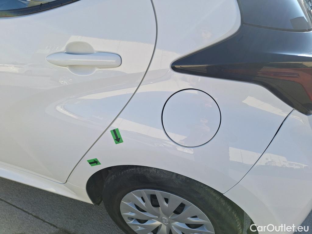  Toyota  Yaris 1.5 Hybrid Eco HYB Auto #13