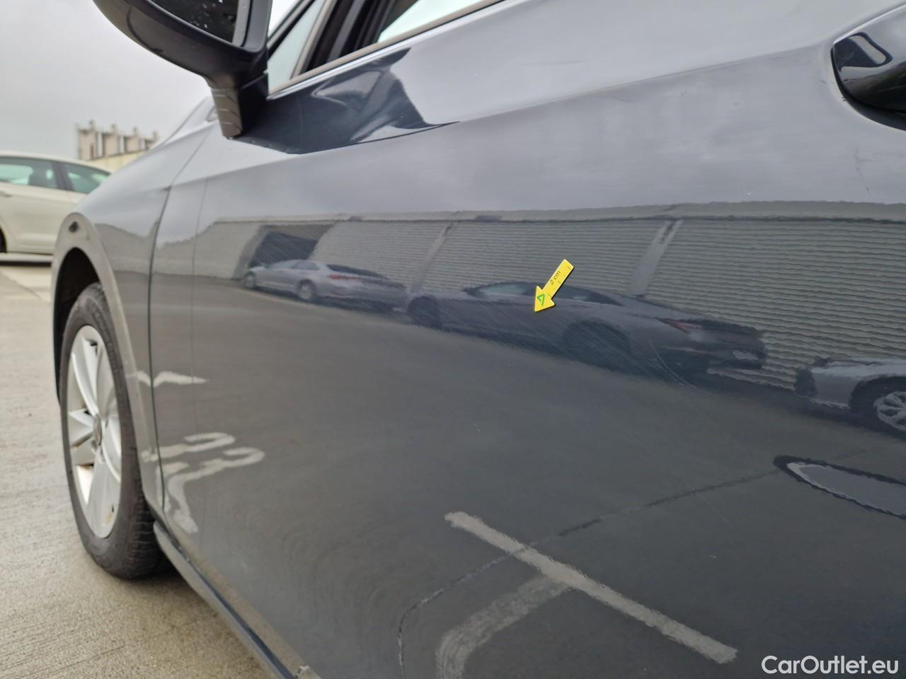  Volkswagen  Golf  2.0 TDI 116HP DSG Life Variant #2