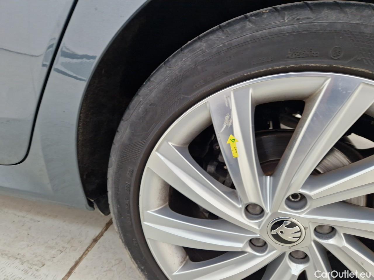  Skoda  Octavia 2.0 TDI 200CP Style DSG 4x4 #46