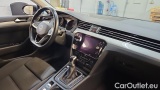  Volkswagen  Passat 2.0 TDI SCR Business Variant #7