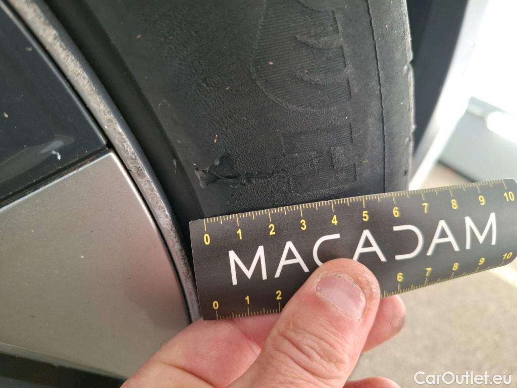  Tesla  Model Y TESLA  / 2020 / 5P / SUV Grand Autonomie Dual Motor AWD #2