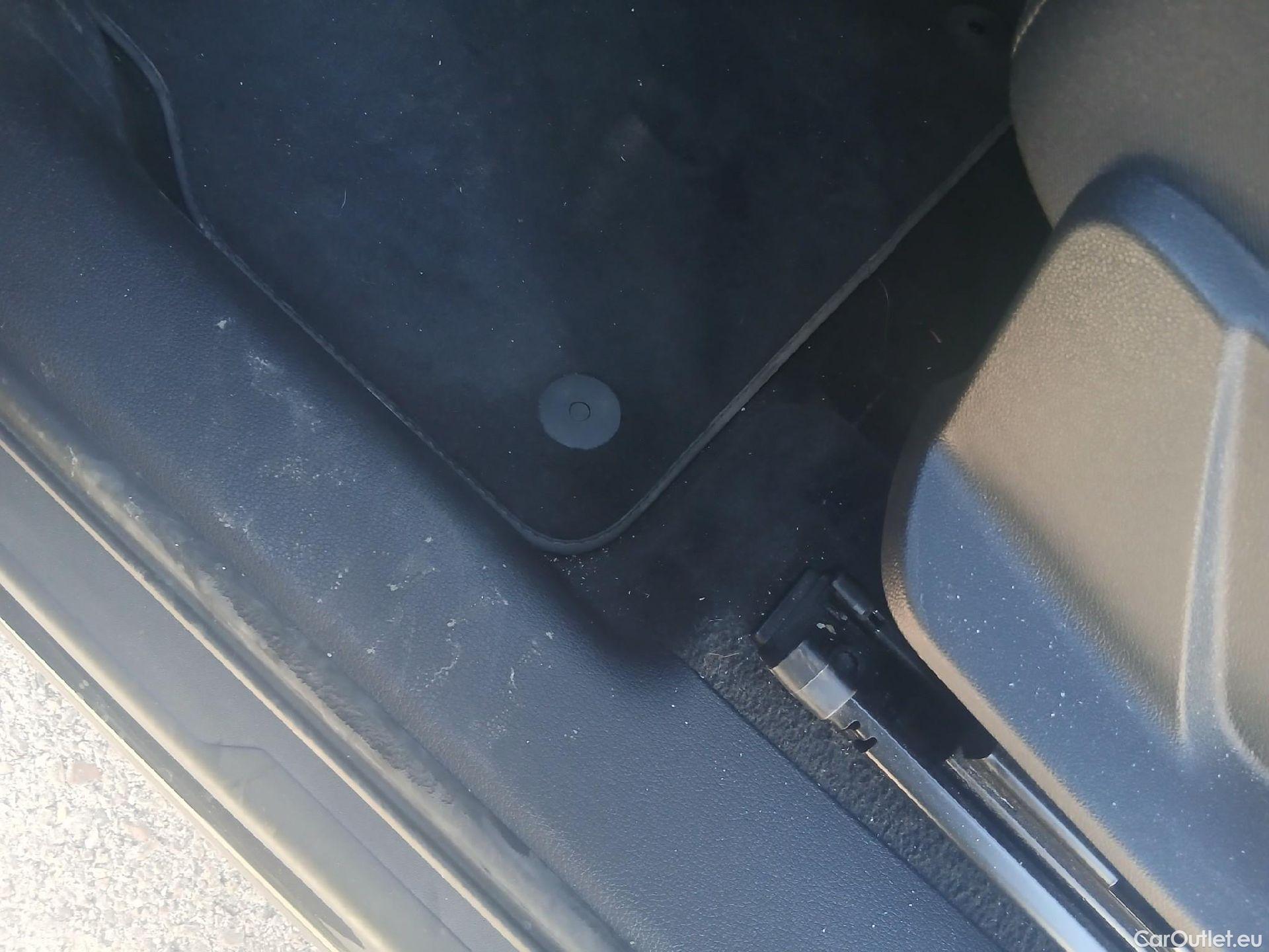  Audi  Q3 AUDI  Sportback / 2019 / 5P / todoterreno Advanced 35 TDI 110kW (150CV) #2