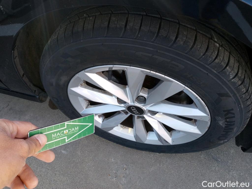  Audi  A3 AUDI  / 2020 / 5P / berlina con portón Sportback 30 TFSI 81kW (110CV) S tronic #12