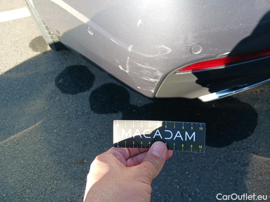  Bmw  Serie 5 BMW  / 2016 / 4P / sedán 520dA #17