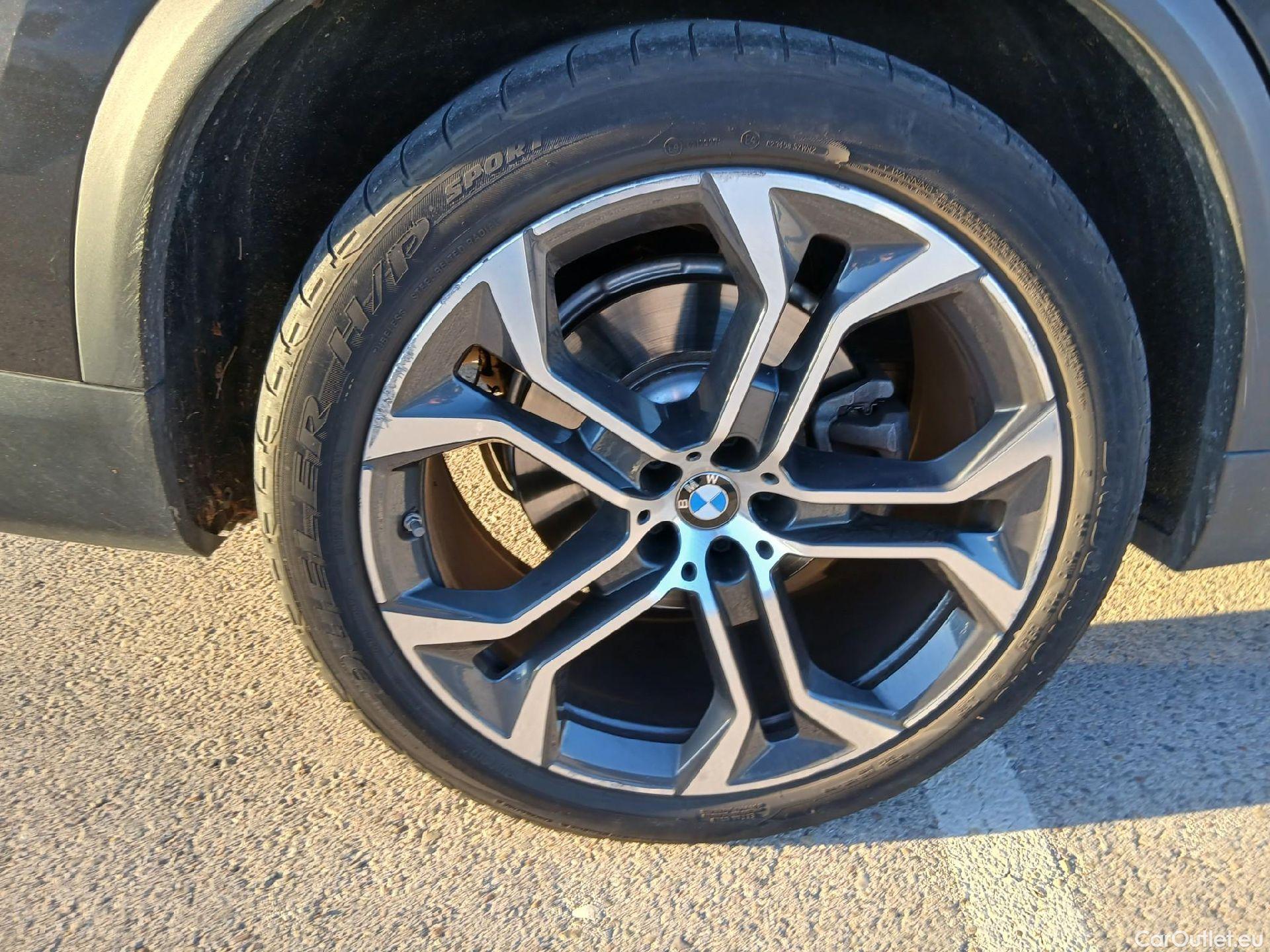  Bmw  X5 BMW  / 2018 / 5P / todoterreno xDrive45e (AC) #36