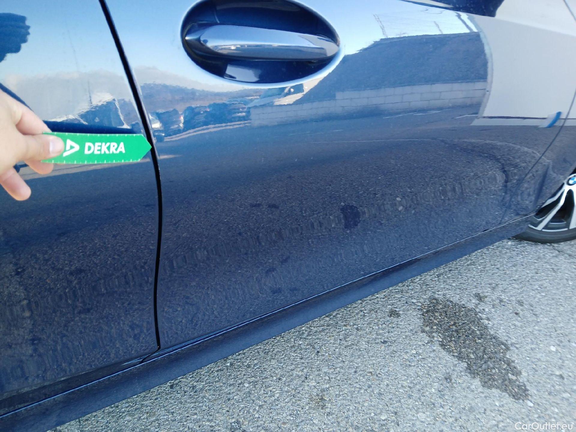  Bmw  Serie 3 BMW  / 2018 / 4P / sedán 320d Auto. #21