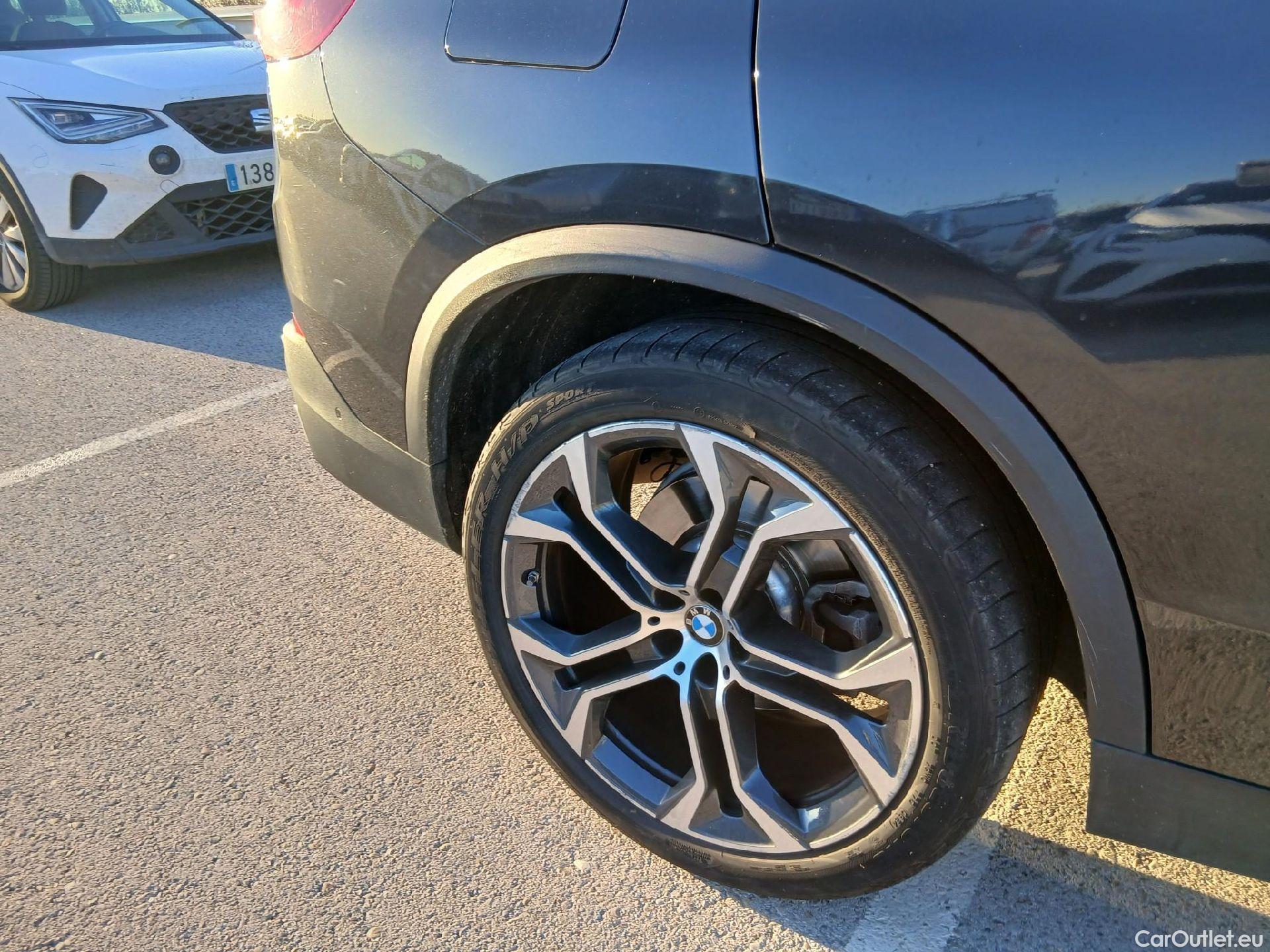  Bmw  X5 BMW  / 2018 / 5P / todoterreno xDrive45e (AC) #37