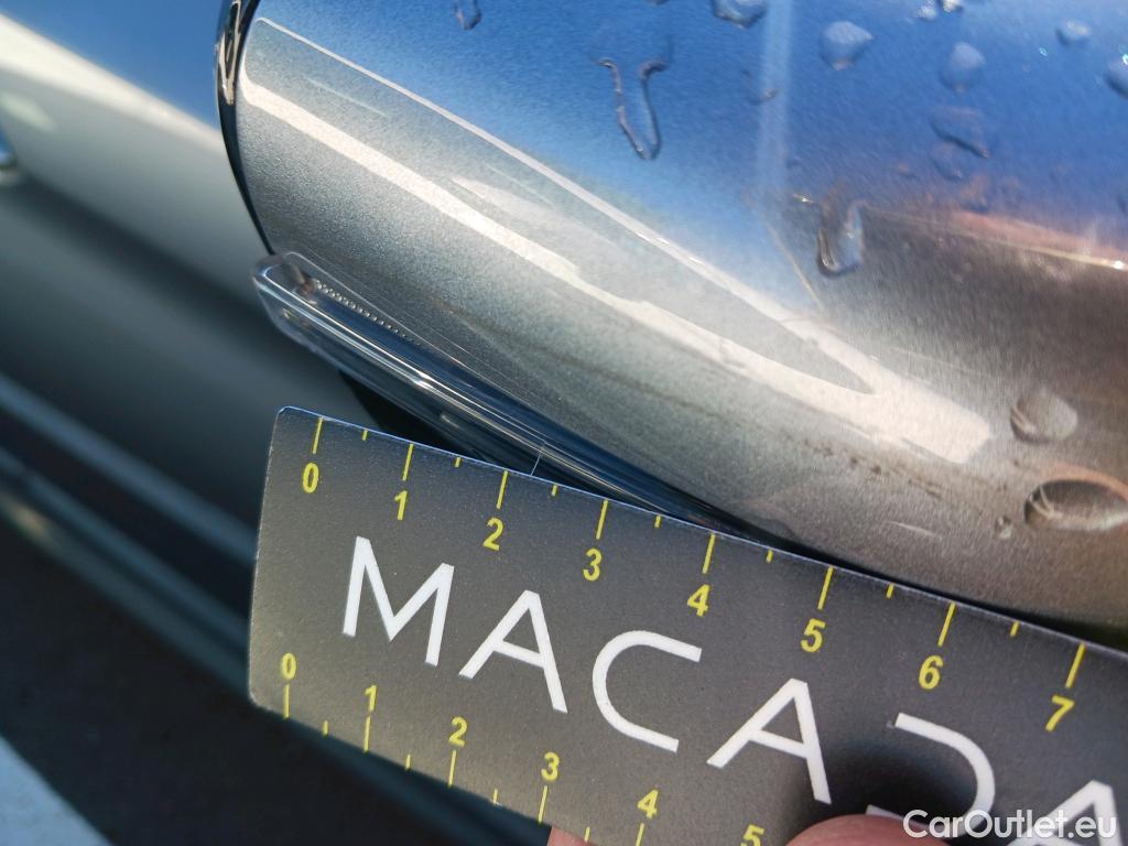  Bmw  Serie 5 BMW  / 2016 / 4P / sedán 520dA #26