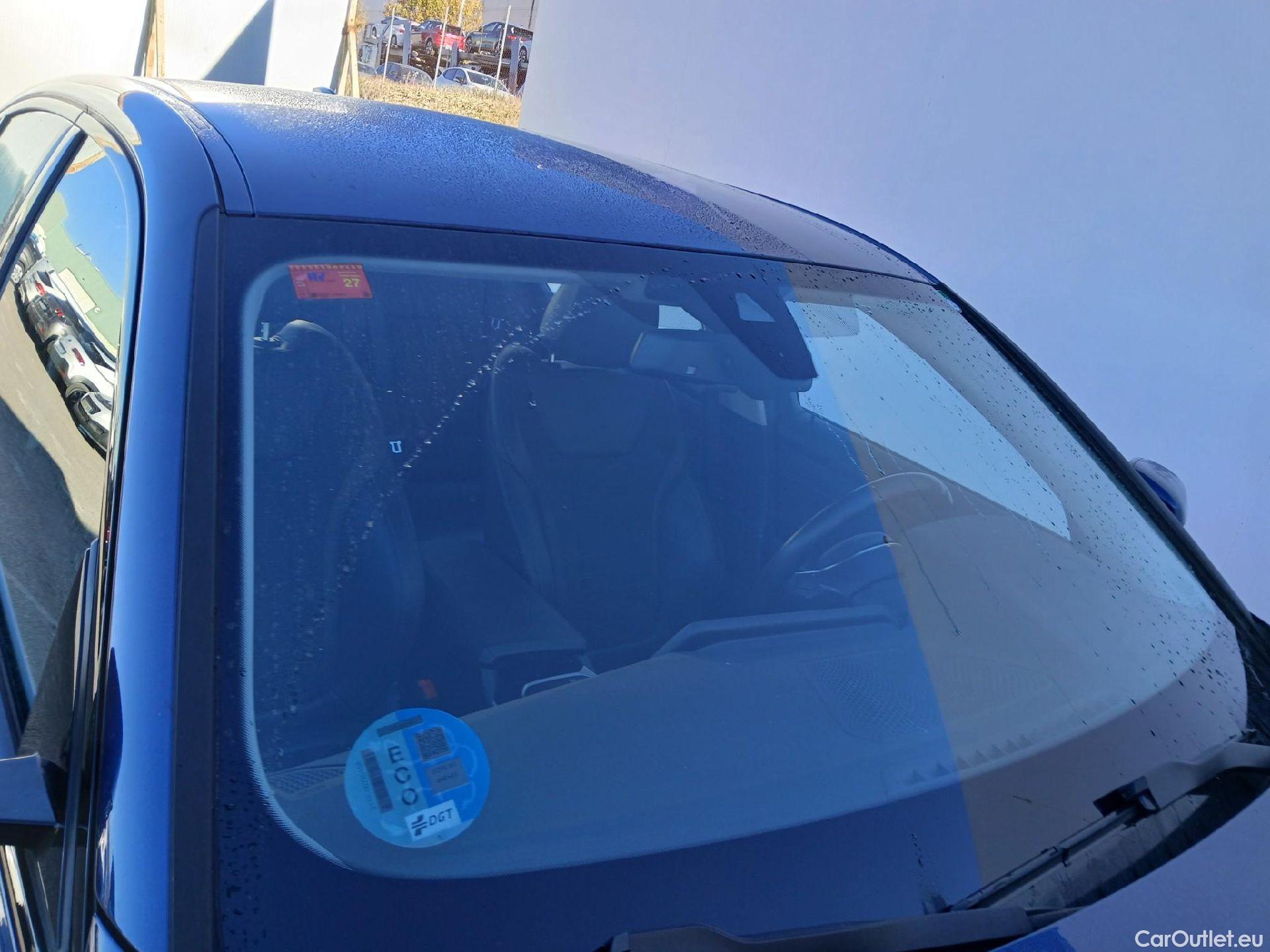  Bmw  Serie 3 BMW  / 2018 / 4P / sedán 320d Auto. #1