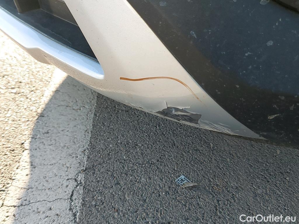  Hyundai  Bayon HYUNDAI  / 2021 / 5P / todoterreno 1.2 MPI Essence #28