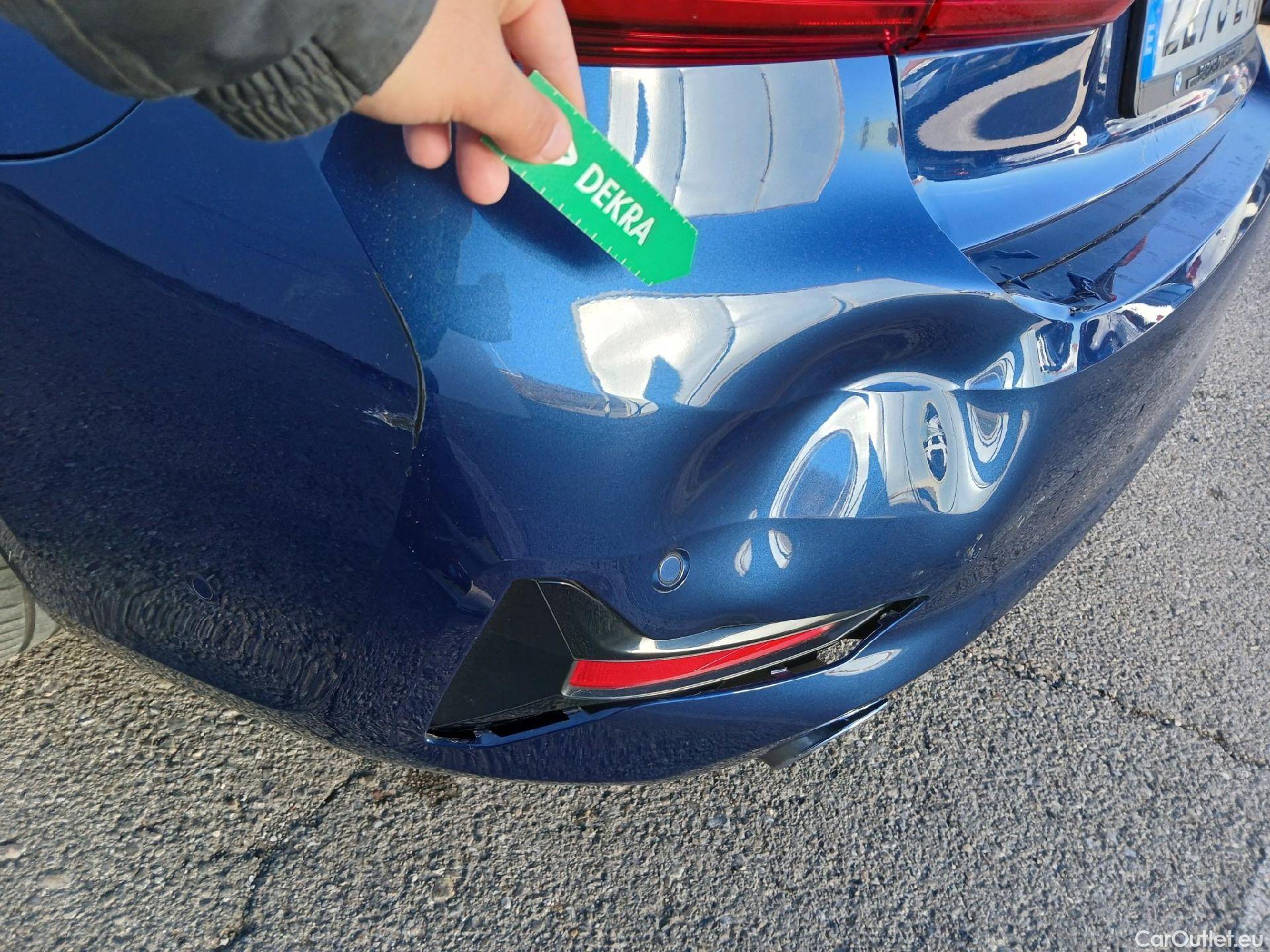  Bmw  Serie 3 BMW  / 2018 / 4P / sedán 320d Auto. #13