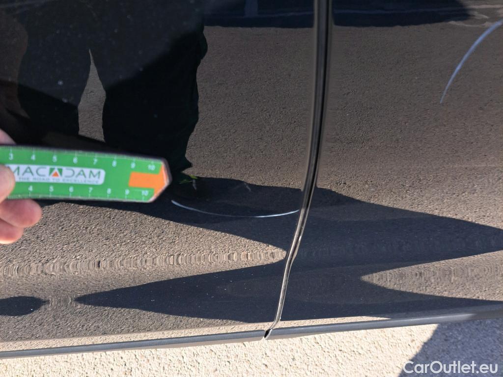  Bmw  X2 BMW  / 2017 / 5P / todoterreno sDrive18d #3