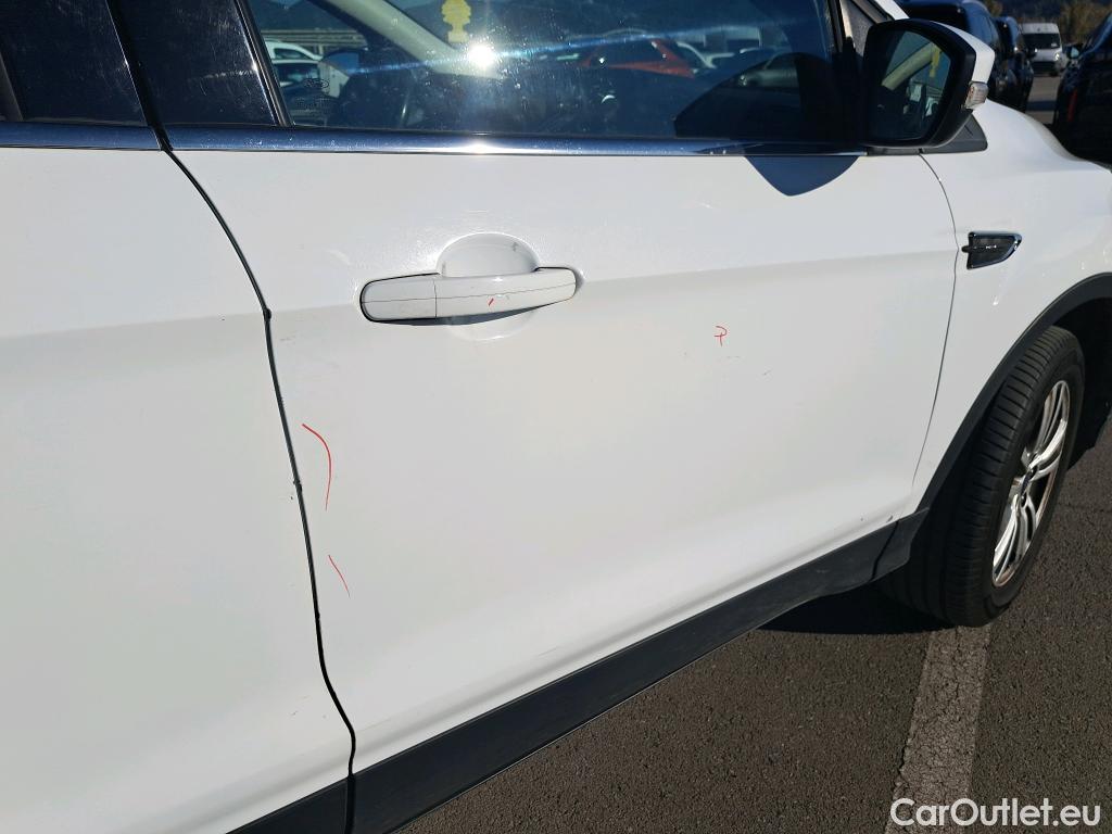  Ford  Kuga FORD  / 2016 / 5P / todoterreno 1.5 EcoBoost 88kW 4x2 Trend+ (CX) #38