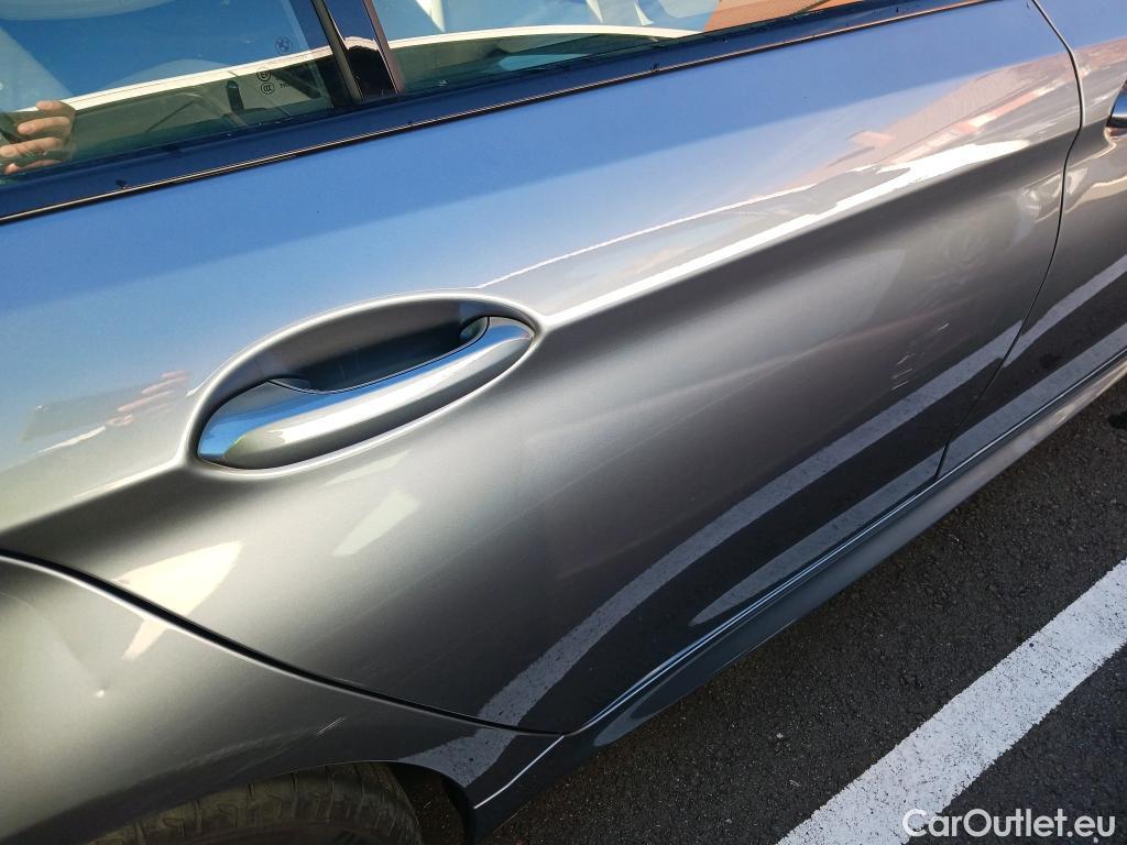  Bmw  Serie 5 BMW  / 2016 / 4P / sedán 520dA #5