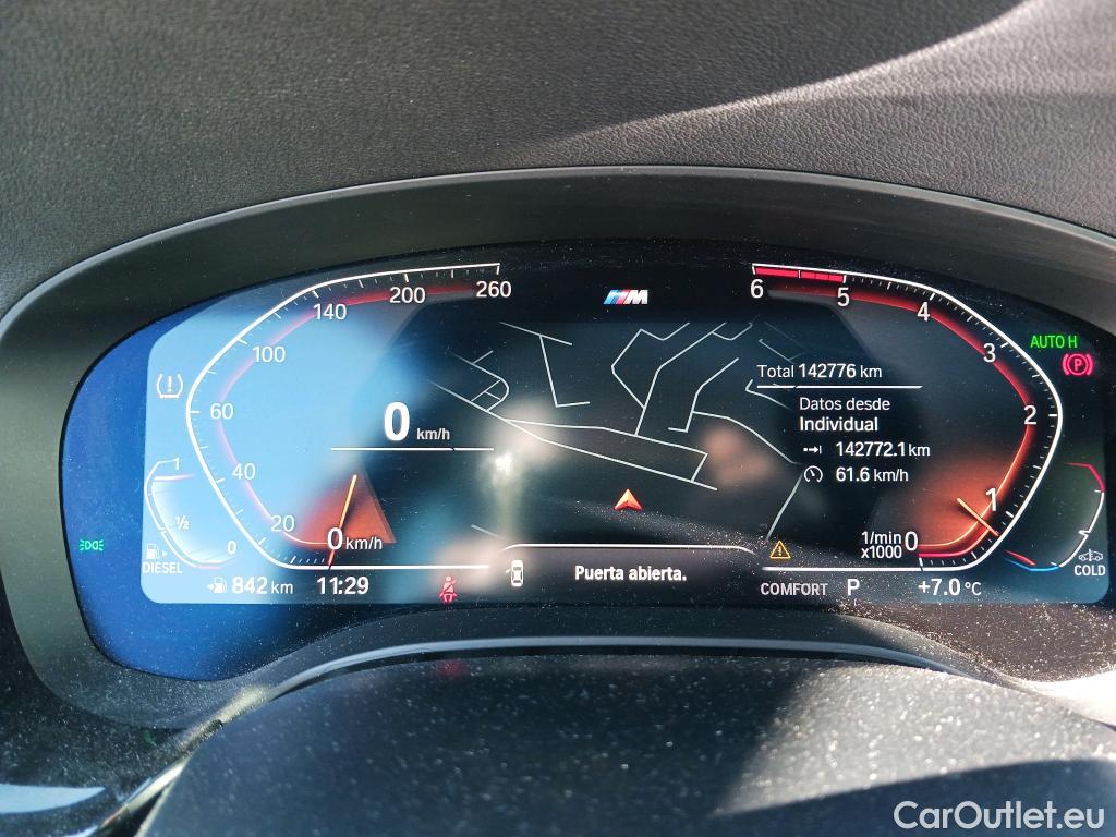  Bmw  Serie 5 BMW  / 2016 / 4P / sedán 520dA #19