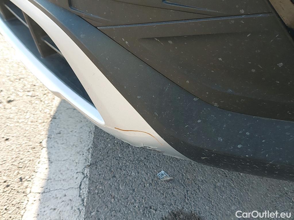  Hyundai  Bayon HYUNDAI  / 2021 / 5P / todoterreno 1.2 MPI Essence #27